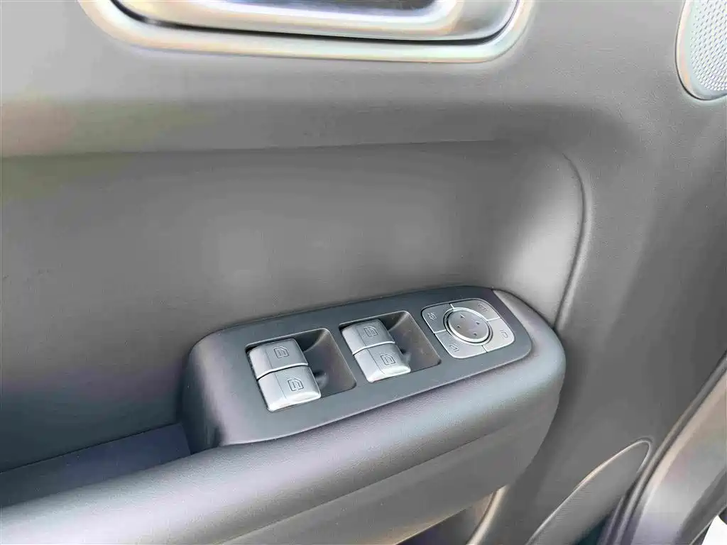 Li Auto Li L9 — миниатюра 26
