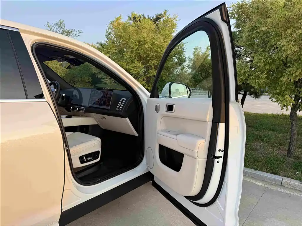 Li Auto Li L7 — миниатюра 16