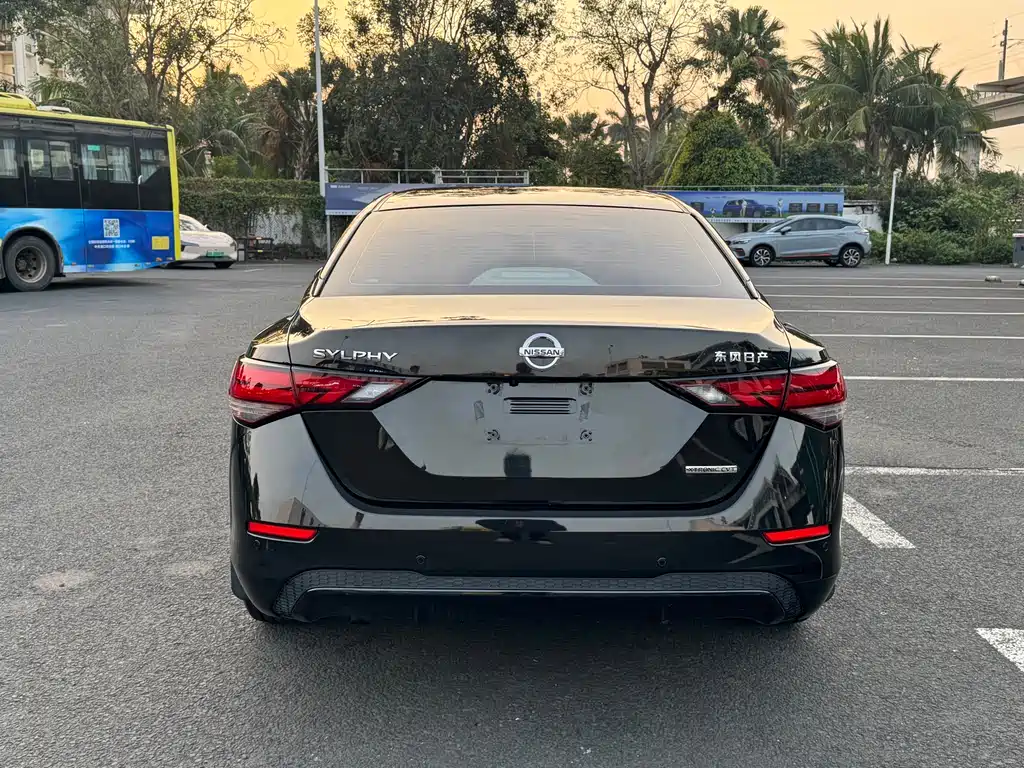 NISSAN XUAN YI
