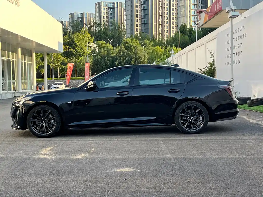 Cadillac CT5 — миниатюра 3