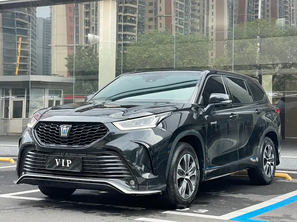 Toyota Crown Kluger — миниатюра 3
