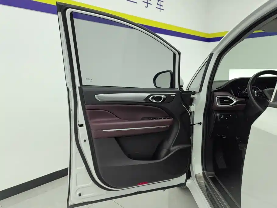 GAC Motor Trumpchi M6 — миниатюра 7