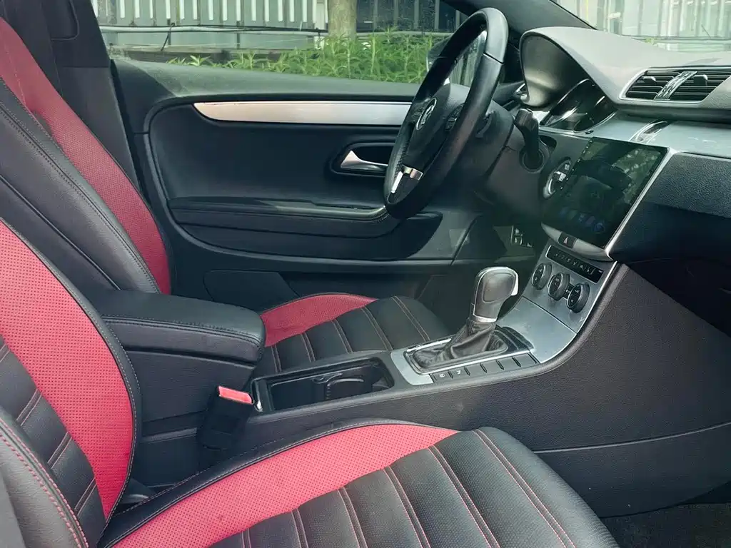 Volkswagen CC - фото 11