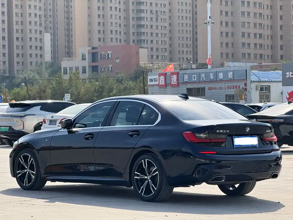 BMW 3 Series — миниатюра 7