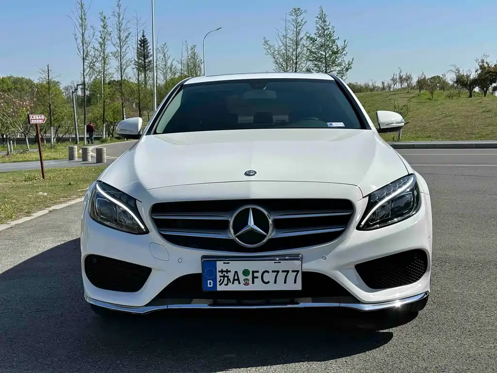 Mercedes-Benz C-Class — миниатюра 2