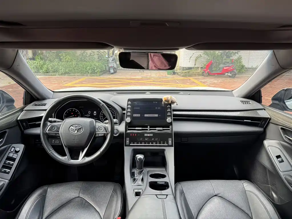 Toyota Avalon — миниатюра 6