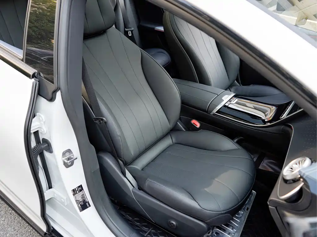 Mercedes-Benz EQE — миниатюра 20