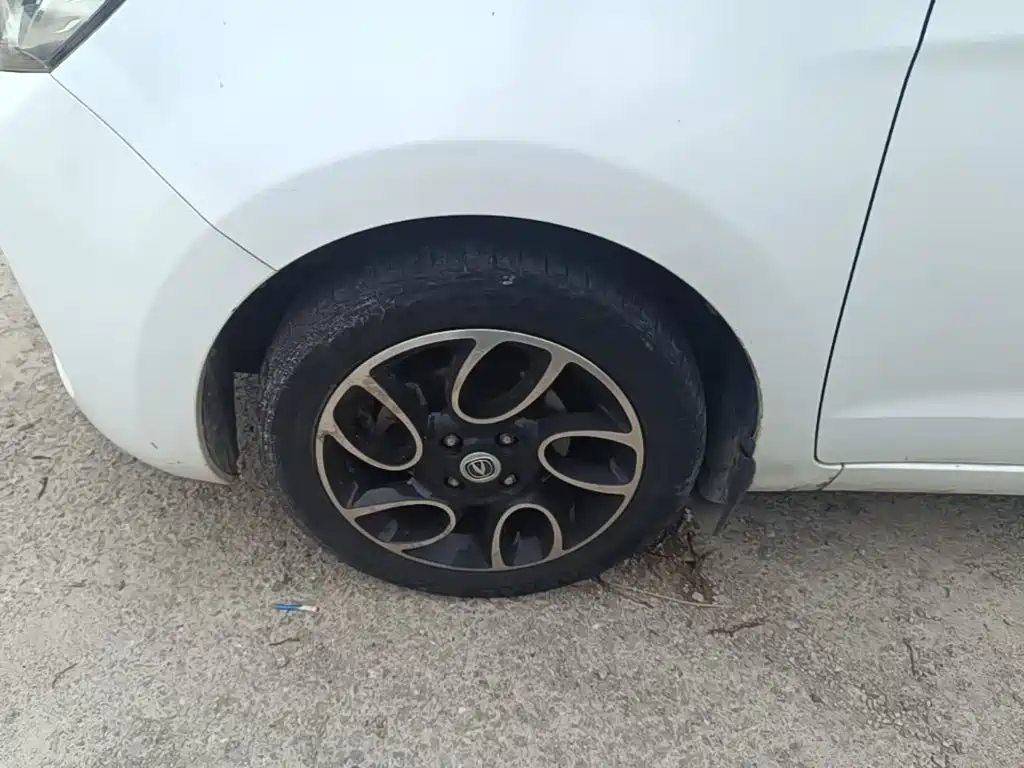 Changan BenBen — миниатюра 23