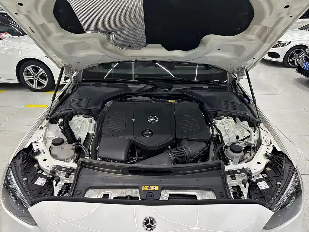Mercedes-Benz C-Class — миниатюра 11