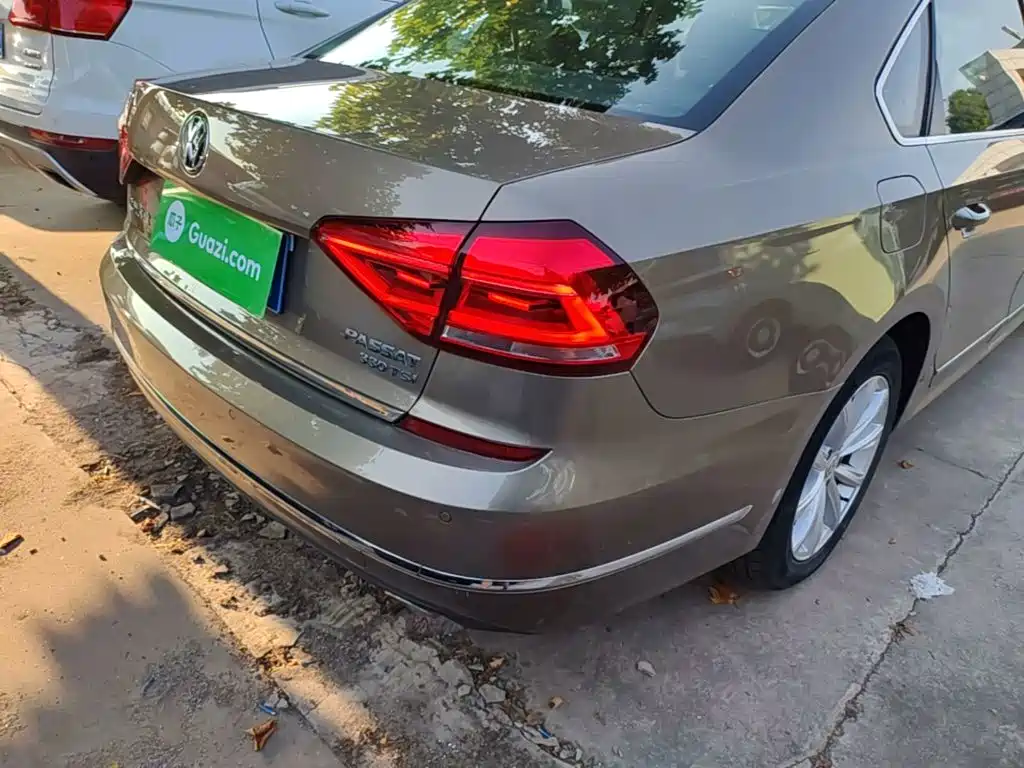 Volkswagen Passat — миниатюра 8