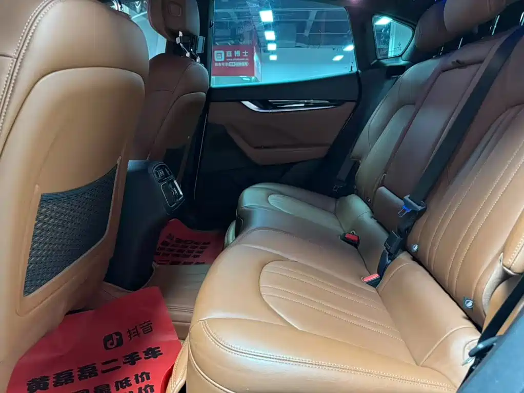Maserati Levante — миниатюра 8