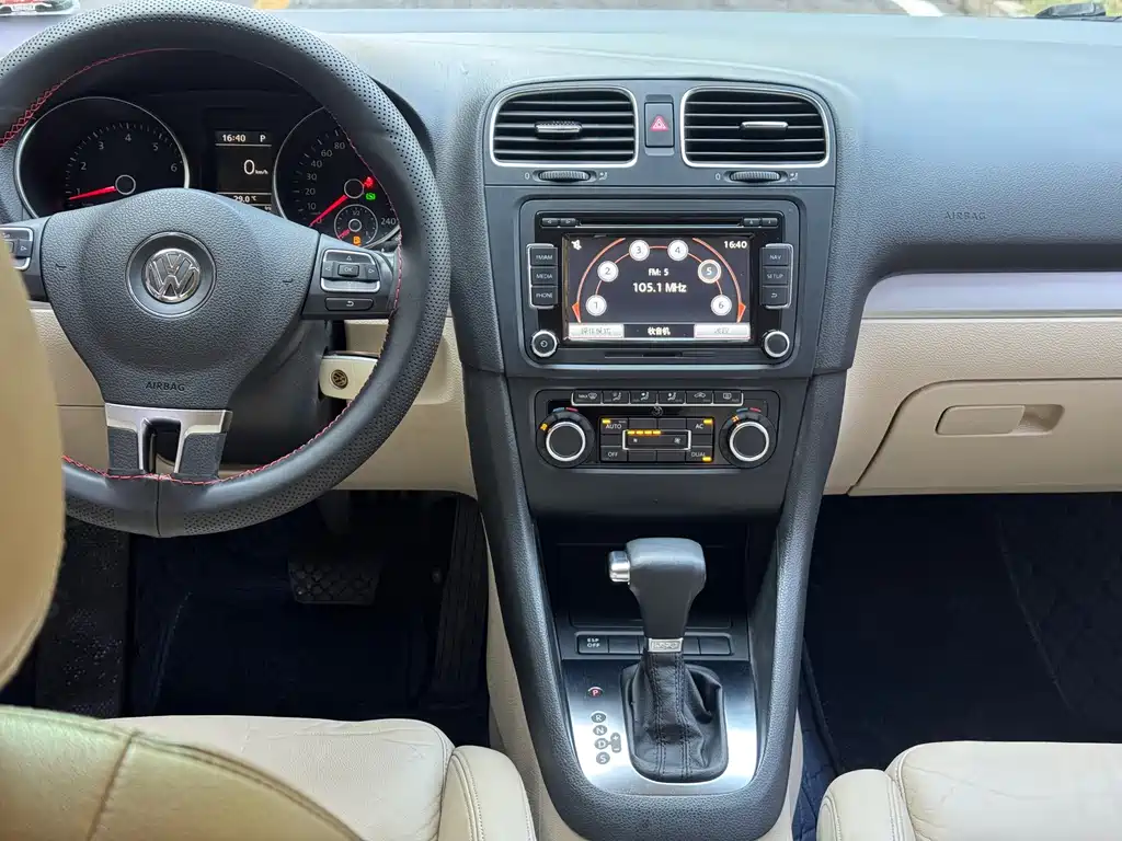 Volkswagen Golf — миниатюра 13
