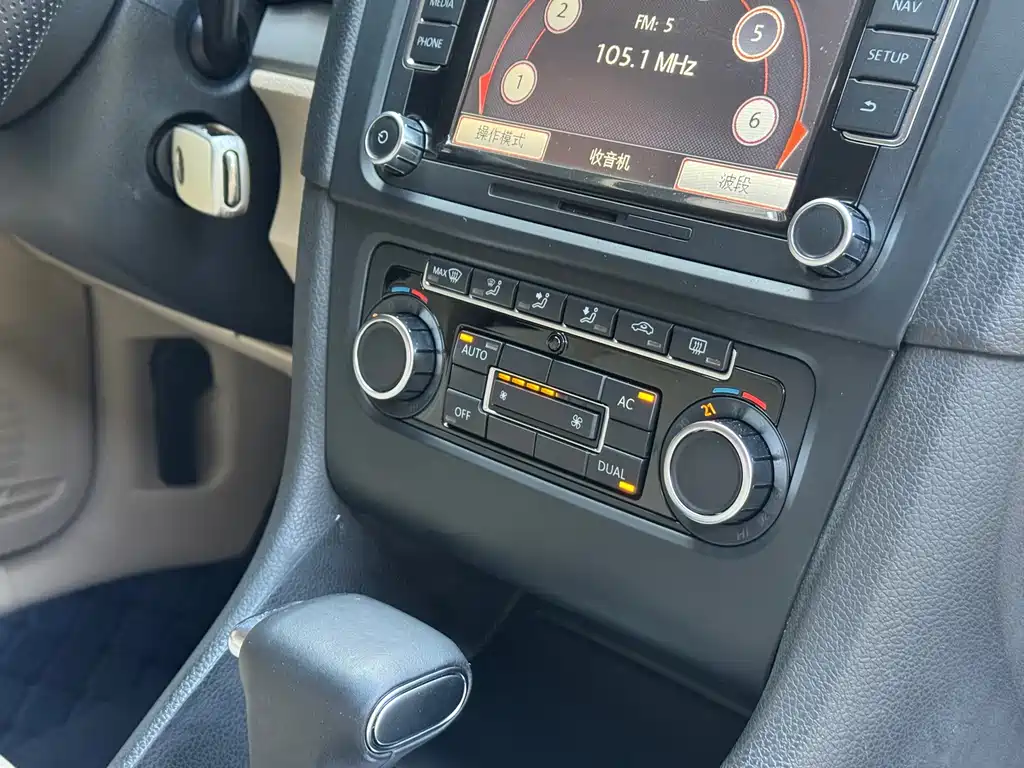 Volkswagen Golf — миниатюра 10