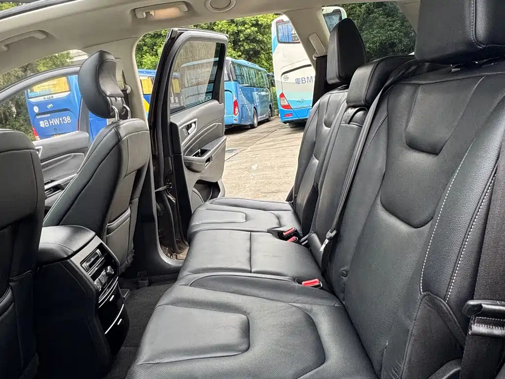 Ford Edge — миниатюра 9