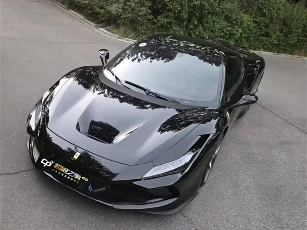 Ferrari F8 2022