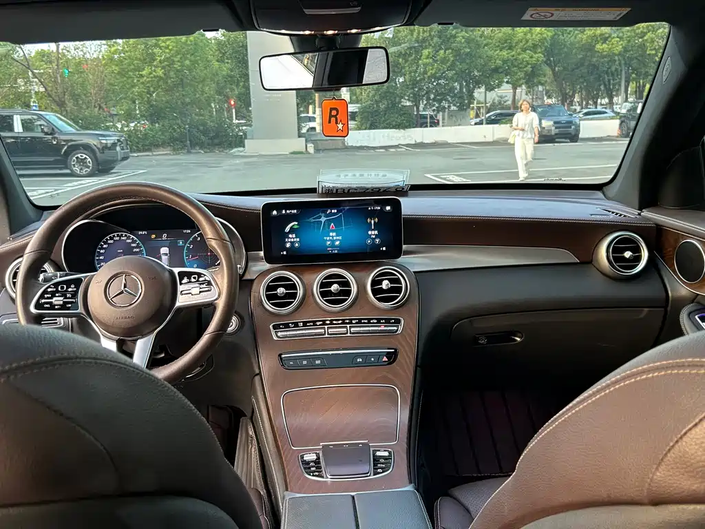 Mercedes-Benz GLC — миниатюра 6