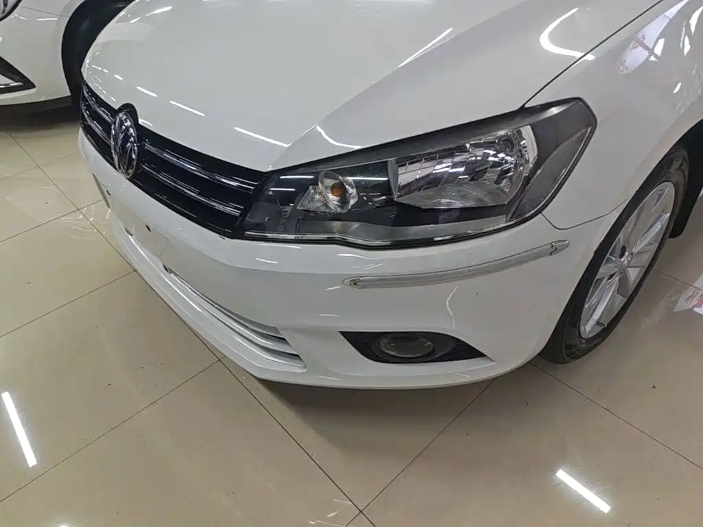 Volkswagen Jetta — миниатюра 24