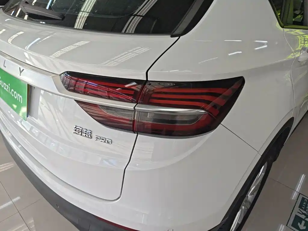 Geely Binyue — миниатюра 8