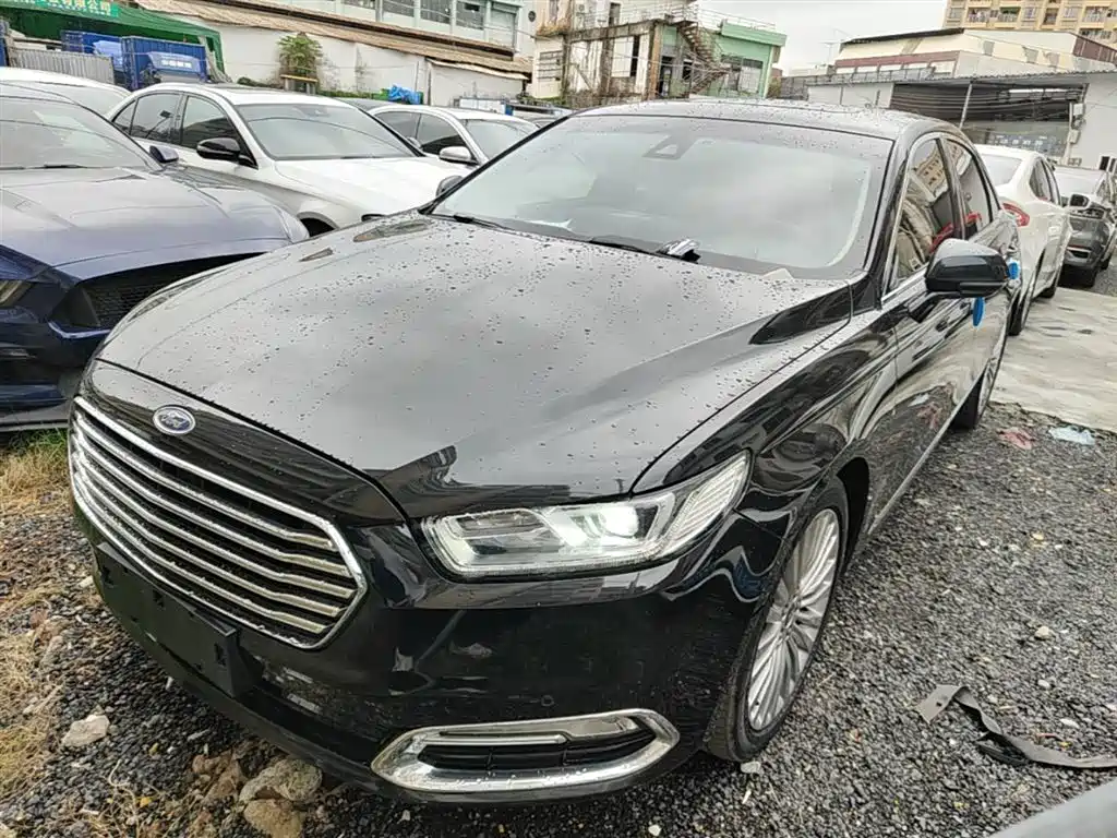 Купить Ford Taurus