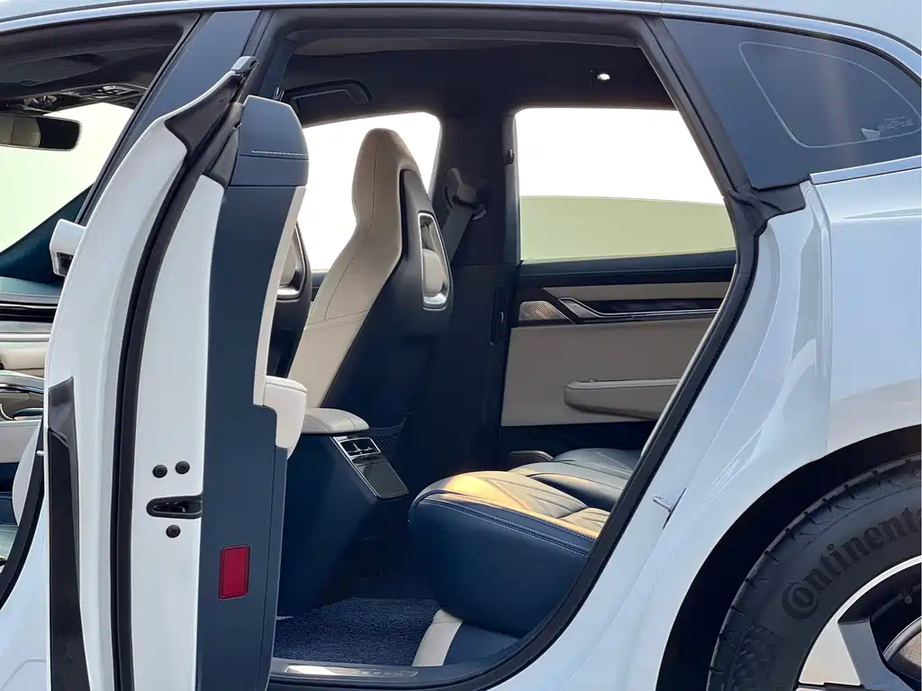 ZEEKR EXTREME KRYPTON 001