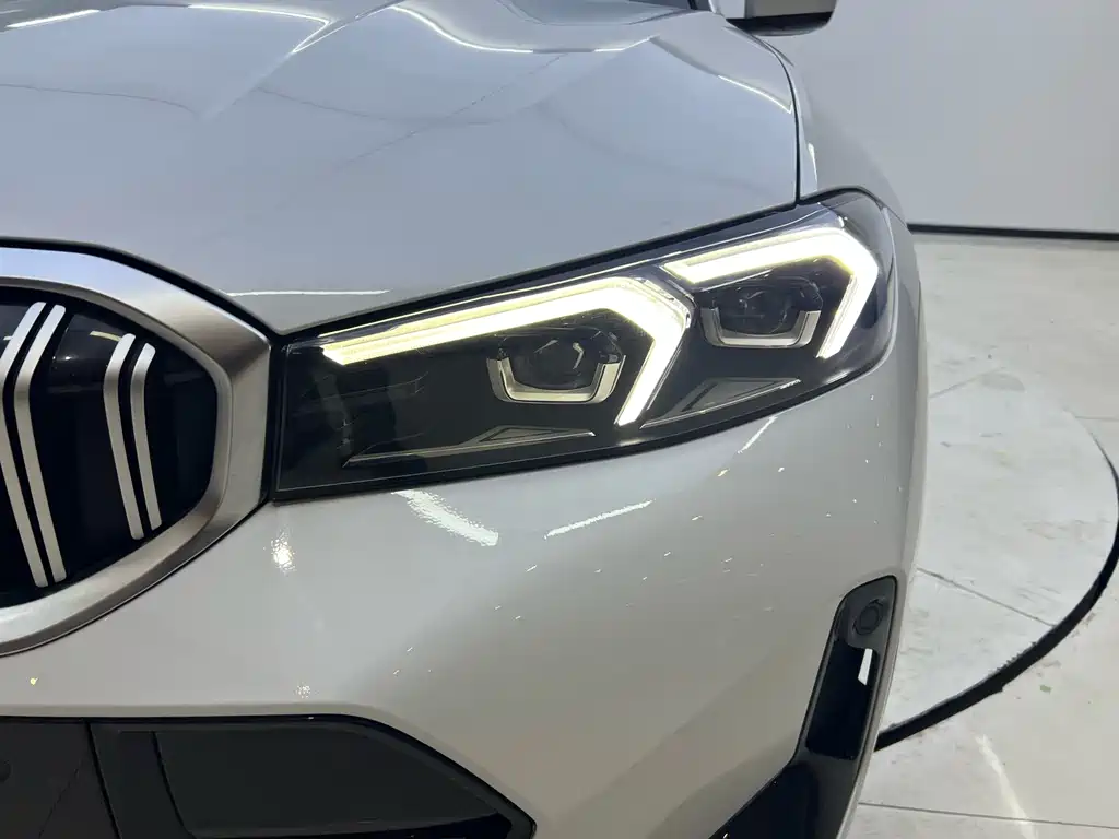BMW 3 Series — миниатюра 6