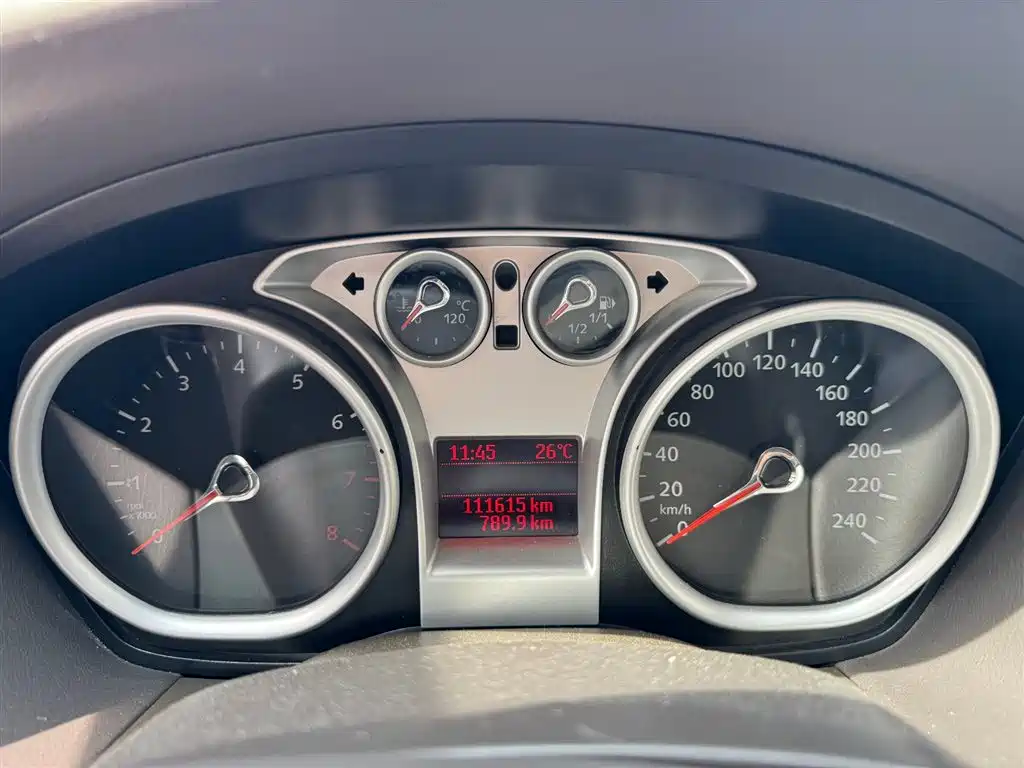 Ford Focus — миниатюра 10