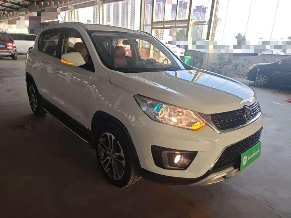 BAIC Senova X35 — миниатюра 4