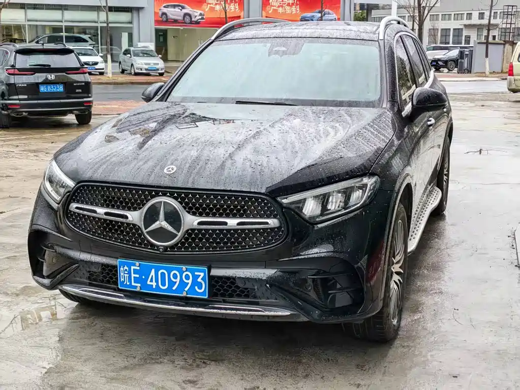 MERCEDES-BENZ GLC