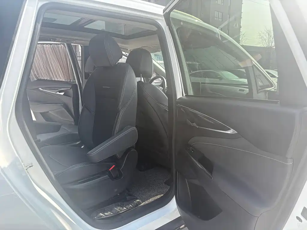 SAIC MAXUS CHASE G50