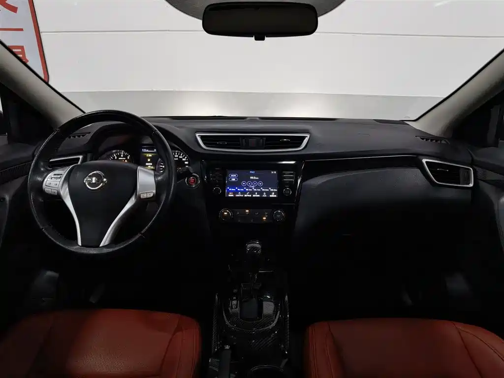 Nissan Qashqai 2017 2.0L CVT Luxury V