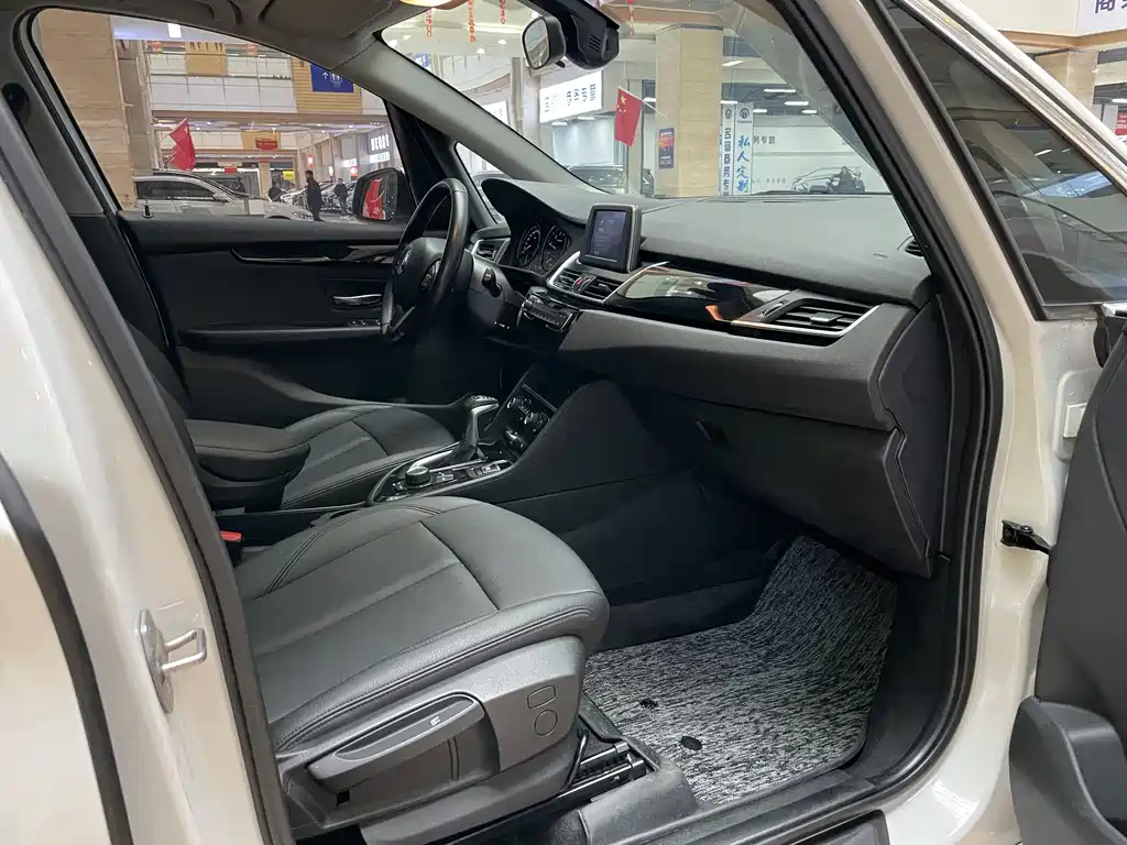 BMW 2 SERIES STATION WAGON