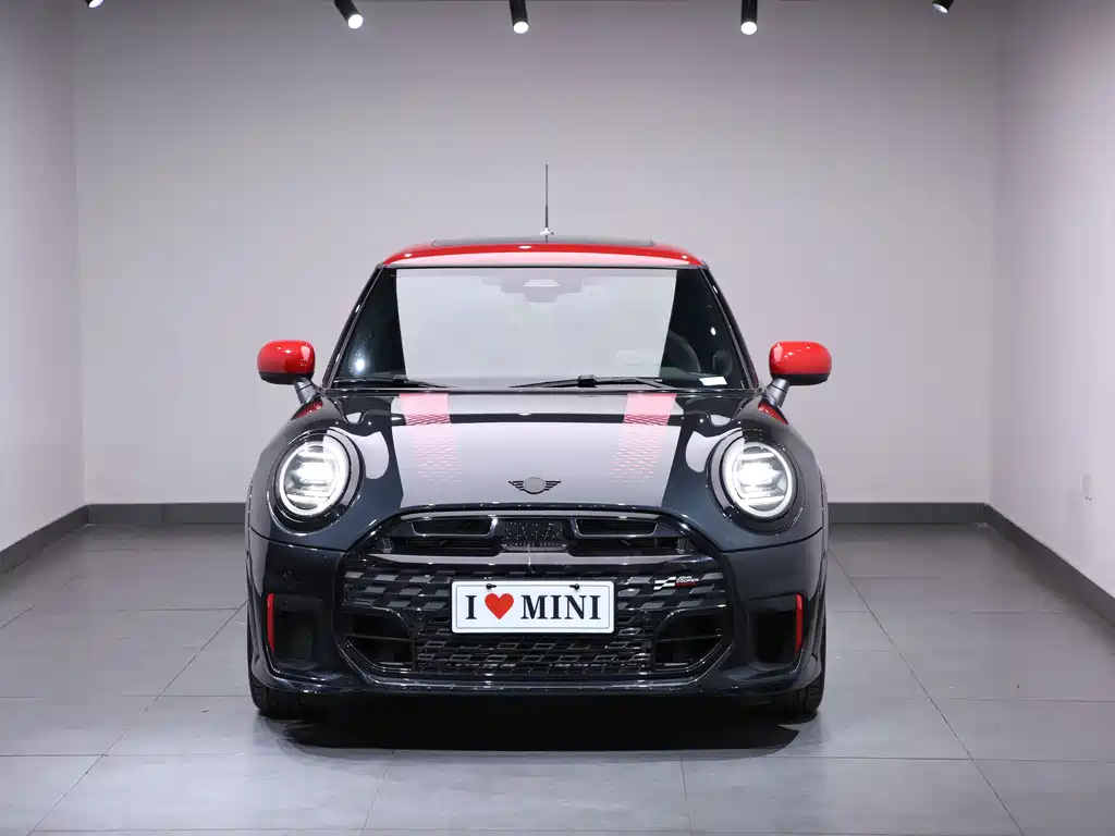 MINI JCW