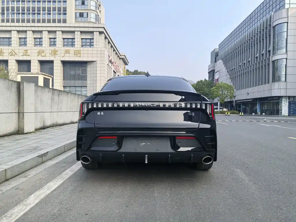 Lynk & Co 03 — миниатюра 7