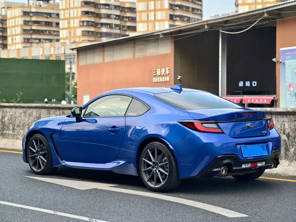 SUBARU BRZ