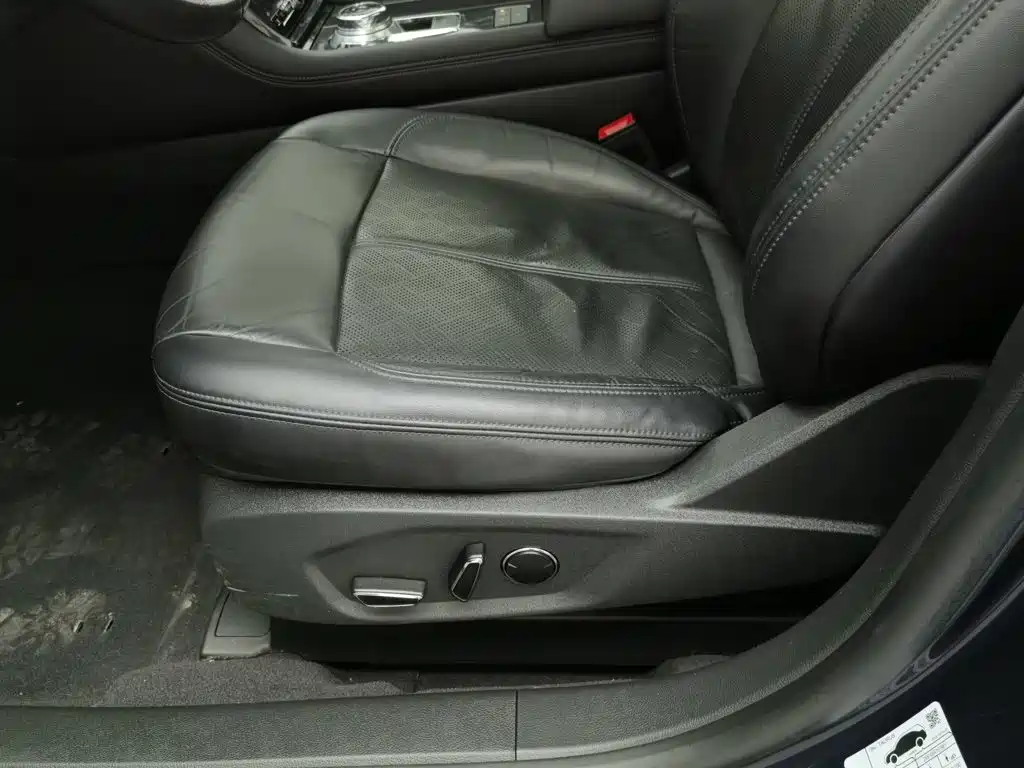 Ford Taurus — миниатюра 20