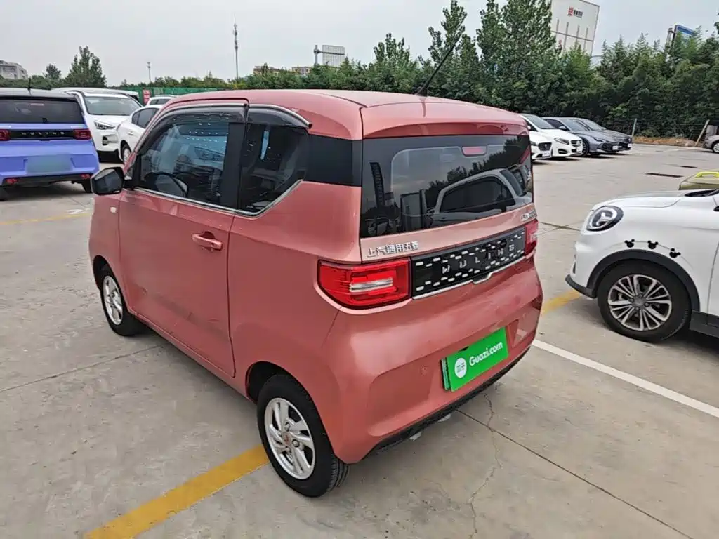 Wuling MINIEV — миниатюра 5