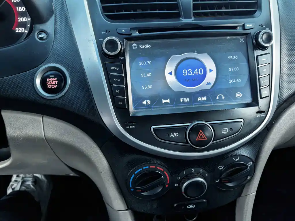Hyundai Verna — миниатюра 16