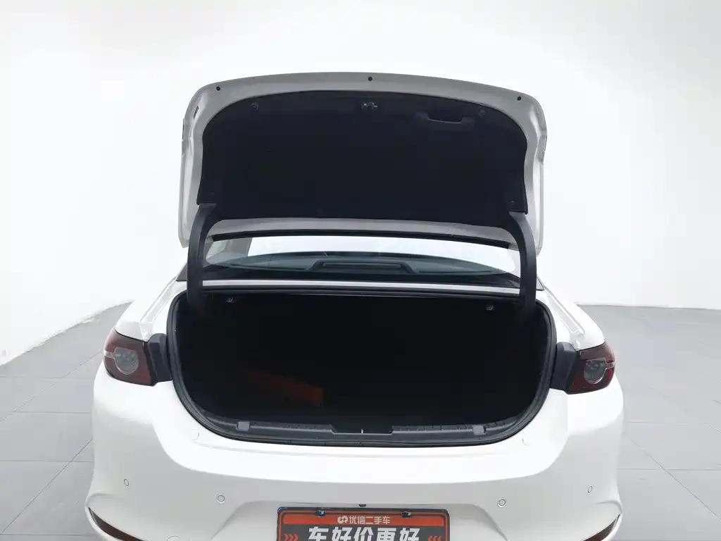 Mazda 3 Axela — миниатюра 16