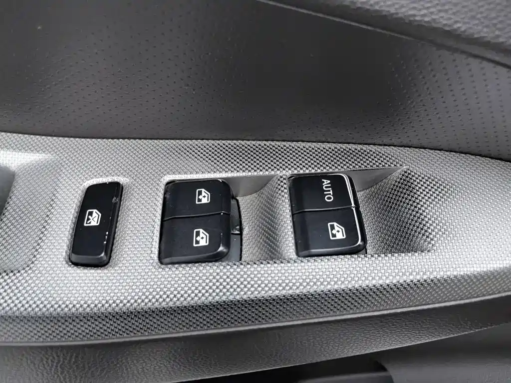 Wuling Hongguang — миниатюра 9