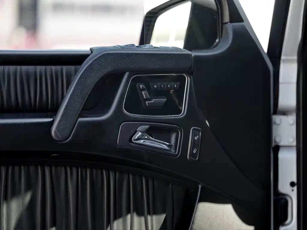 MERCEDES-BENZ G CLASS