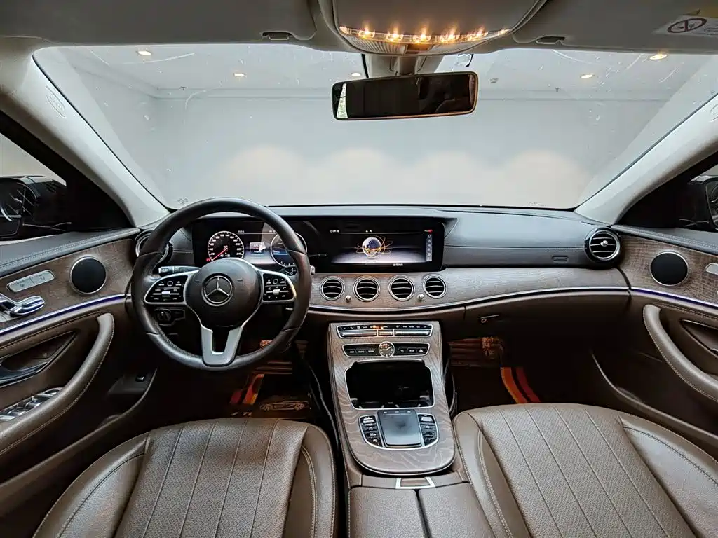 Mercedes-Benz E-Class E 2019 E 300 L Fashion