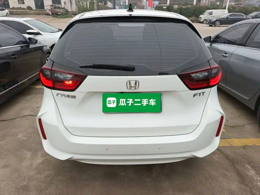 Honda Fit — миниатюра 6