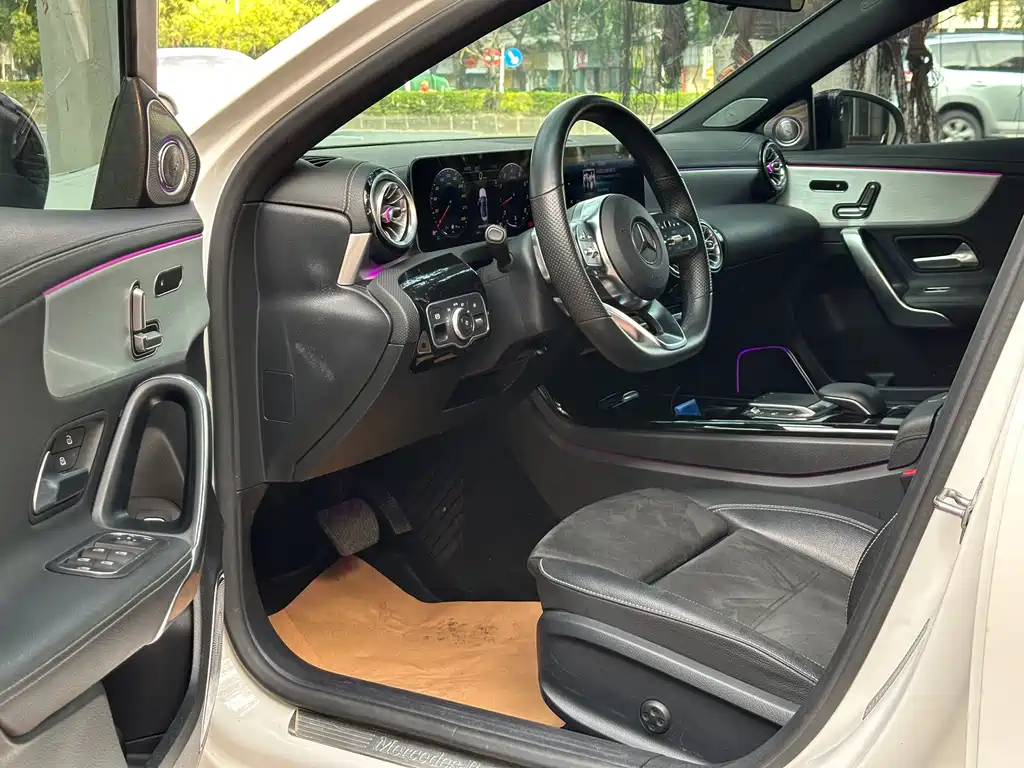 Mercedes-Benz A-Class A 2020 A 220 L 4MATIC Sport
