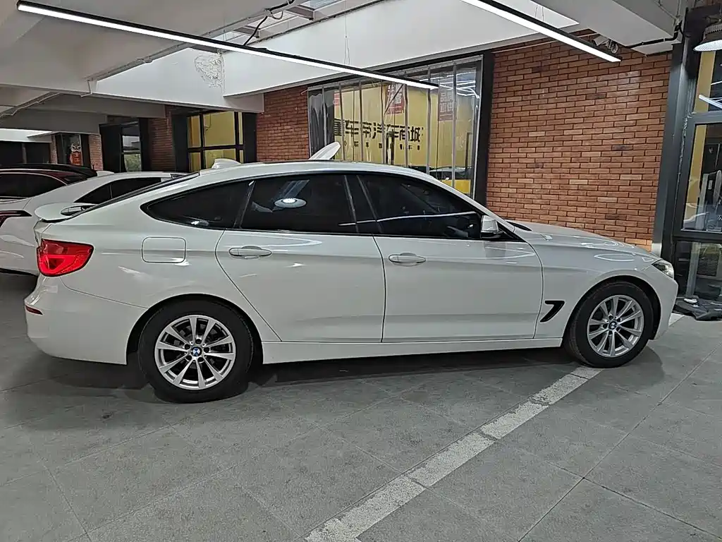 BMW 3 Series GT — миниатюра 5