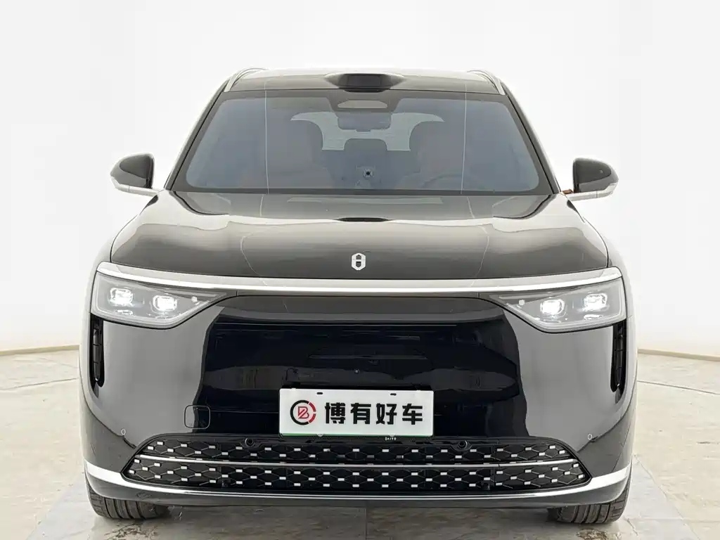 Aito M8 2025 Max+ 53.4kWh 5 мест (192 ）