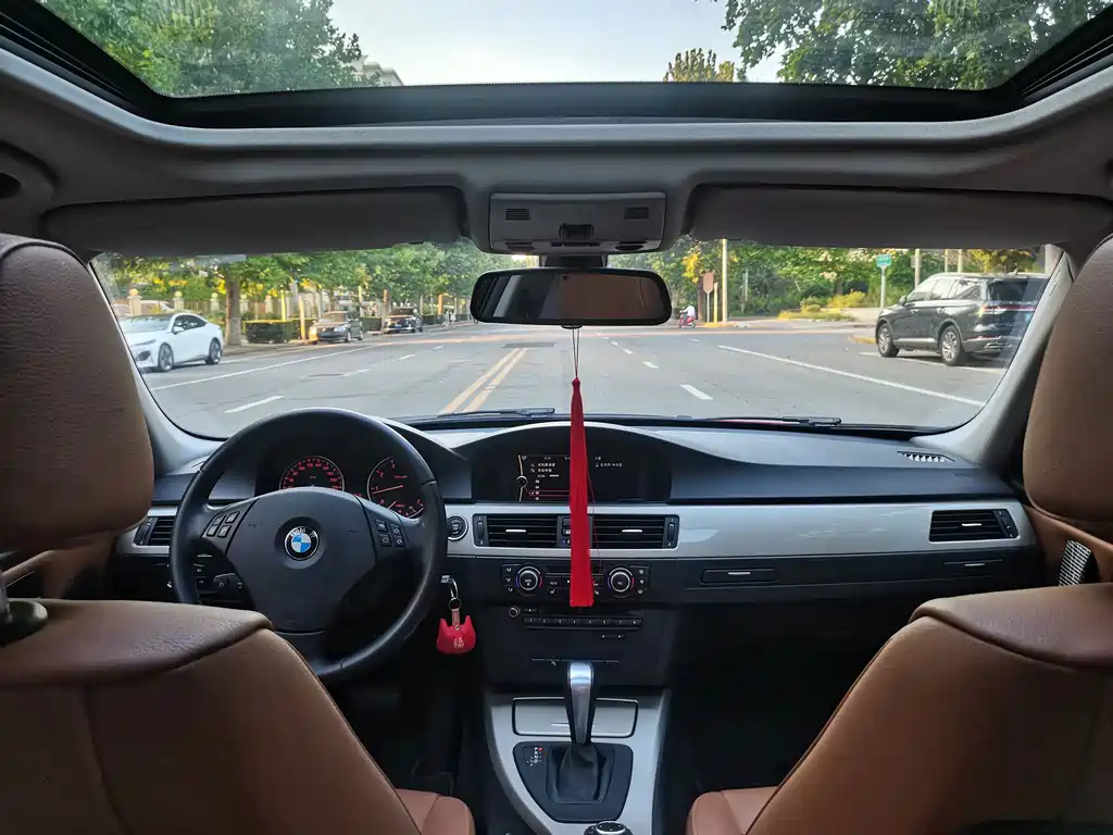 BMW 3 Series — миниатюра 13