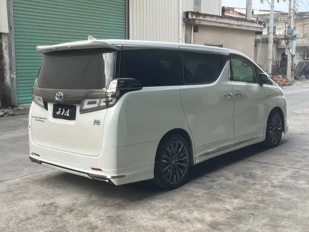 Toyota Vellfire 2023 2.5L HV