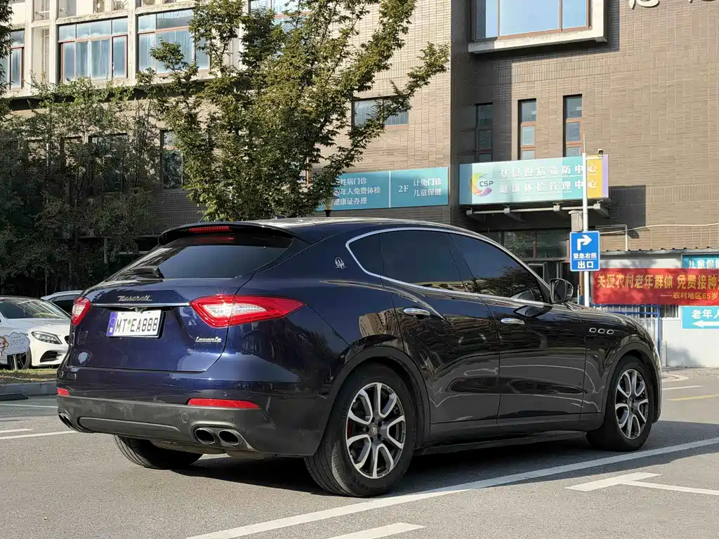 Maserati Levante — миниатюра 3