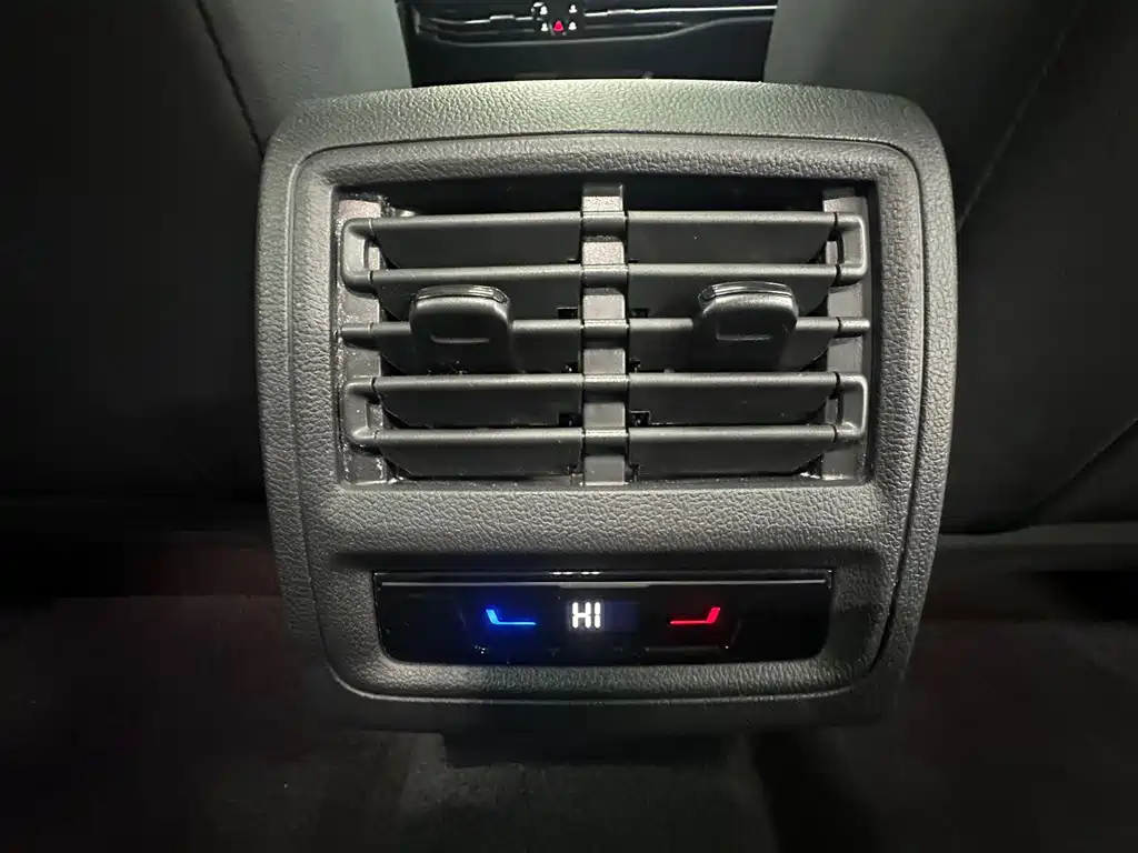 Volkswagen Golf — миниатюра 22