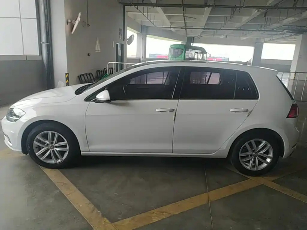 Volkswagen Golf — миниатюра 4